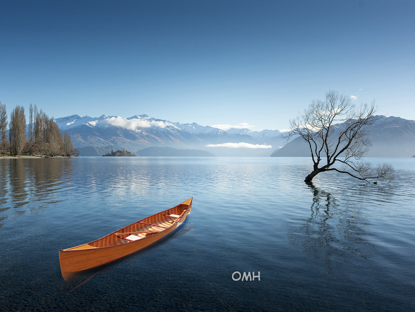 Wooden Canoe with Ribs 16 Mahogany