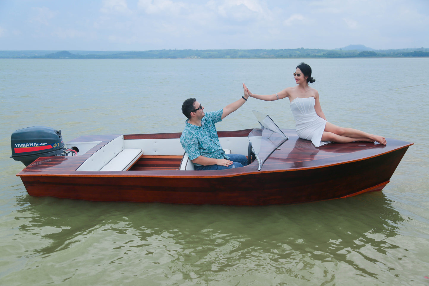 Chris Craft Design Classic Wooden Runabout Boat 14.5 Foot