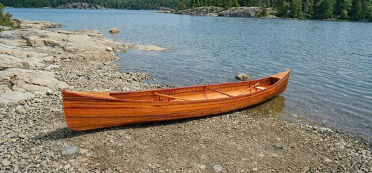 Canoe vs Kayak: Key Differences, Pros & Cons & Which One Should You Choose