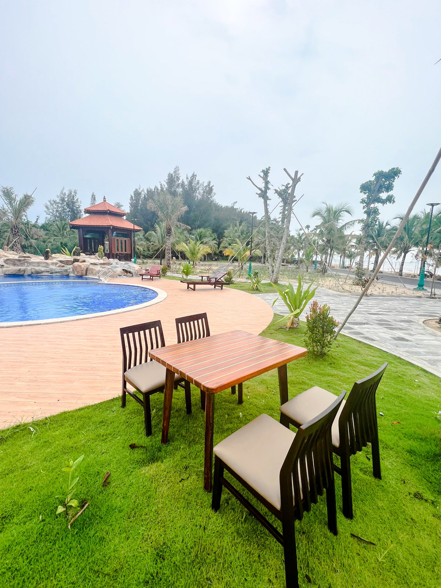 Nautical Table With Inlay Wood Stripes Small