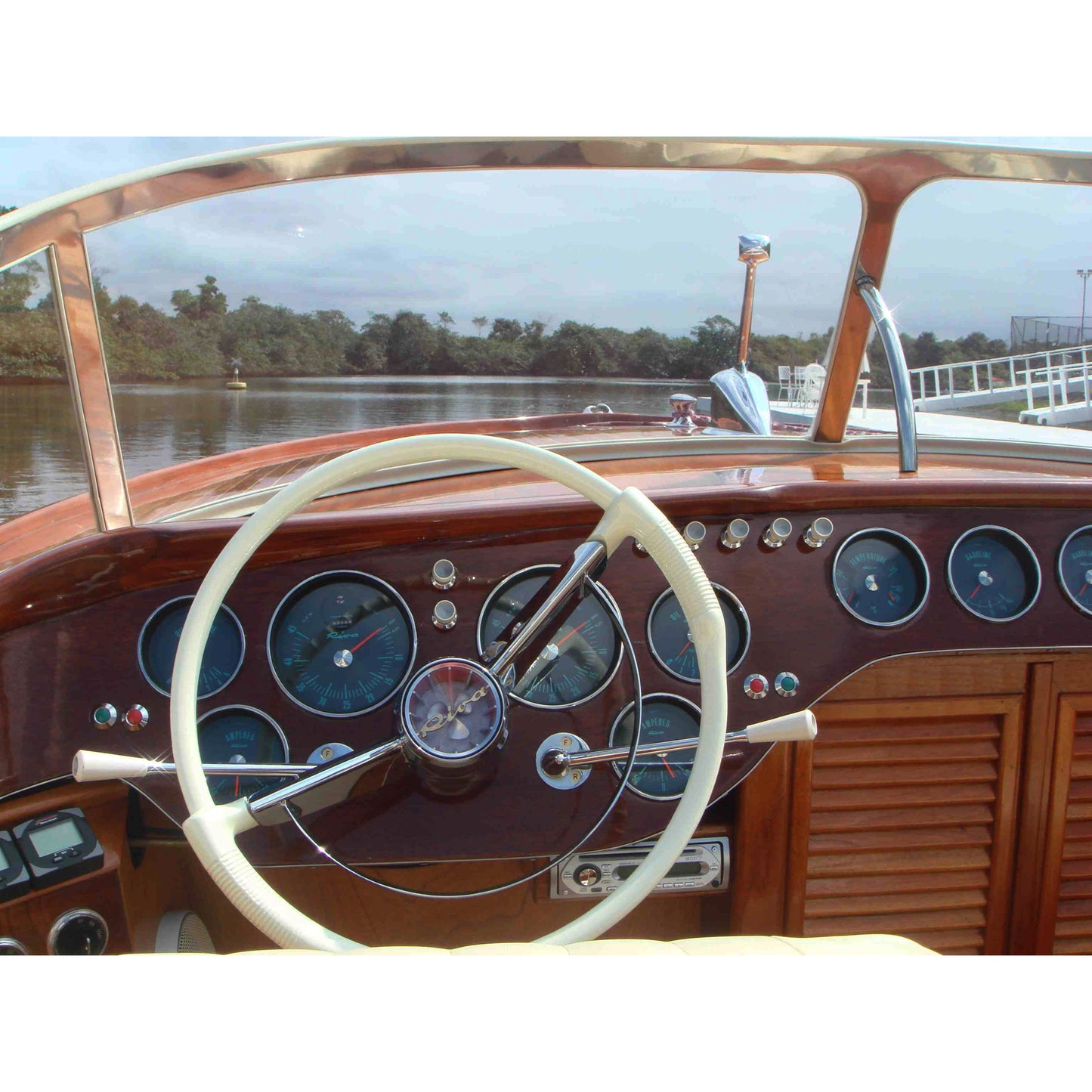 Riva V1 Aquarama Replica - 27ft